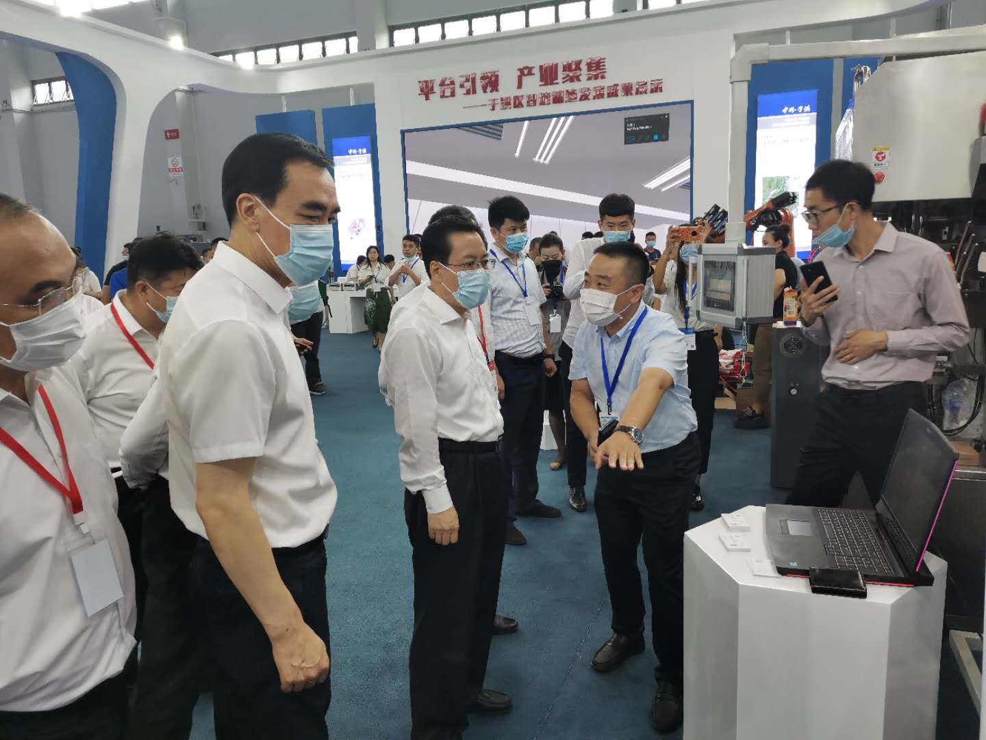 制博会即将落幕，乐动体育·（中国）体育官方网站
精彩继续(图3)